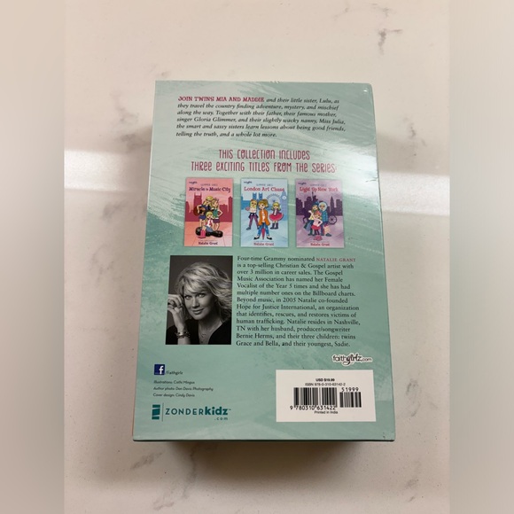 Meet the Glimmer Girls Box Set Natalie Grant (2018, Prepack) Paperback Book Set - Picture 3 of 3